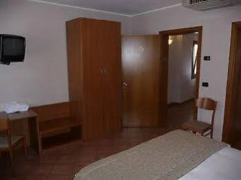 Ai Archi Di Andreola Monica Bed & Breakfast
