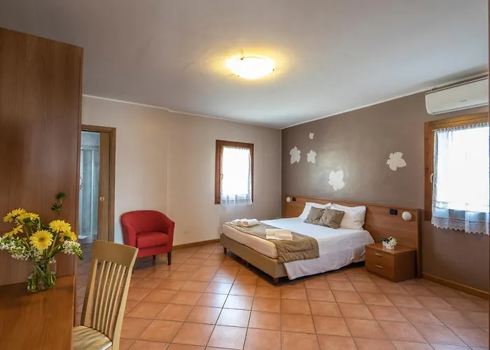 Ai Archi Di Andreola Monica Bed & Breakfast 3*