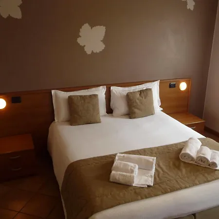 B&B Ai Archi Di Andreola Monica 파라디솔리고